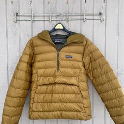 Patagonia Men’s Down Jacket Hoodie