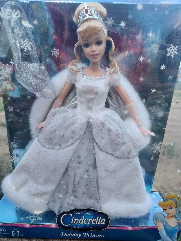 2005 Cindarella Holiday Princess