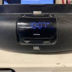 Jbl Speaker On Beat Hotel