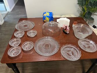 Vintage Crystal Pressed Glass Serving Dish Set – Diamond Lattice & Sunburst Pattern, Covered Casserole/Serving Bowl + Plates
