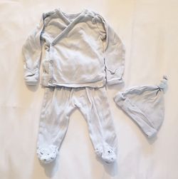 Carter's 3 month baby twin outfits