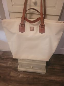 Large Dooney&Bourke