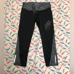 Nike Capris Leggings