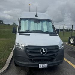 Mercedes Sprinter 2024