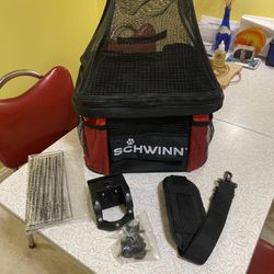 Schwinn Bicycle Handle Bar Mount Pet Carrier  Brand New