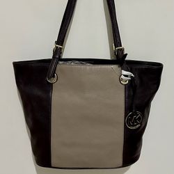 Michael Kors Jet Set Item Leather