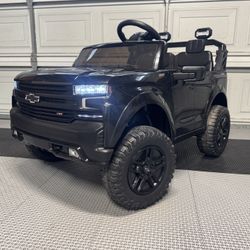 24V Chevrolet Silverado Kids Ride-On Truck (2 Seater) w/ Remote