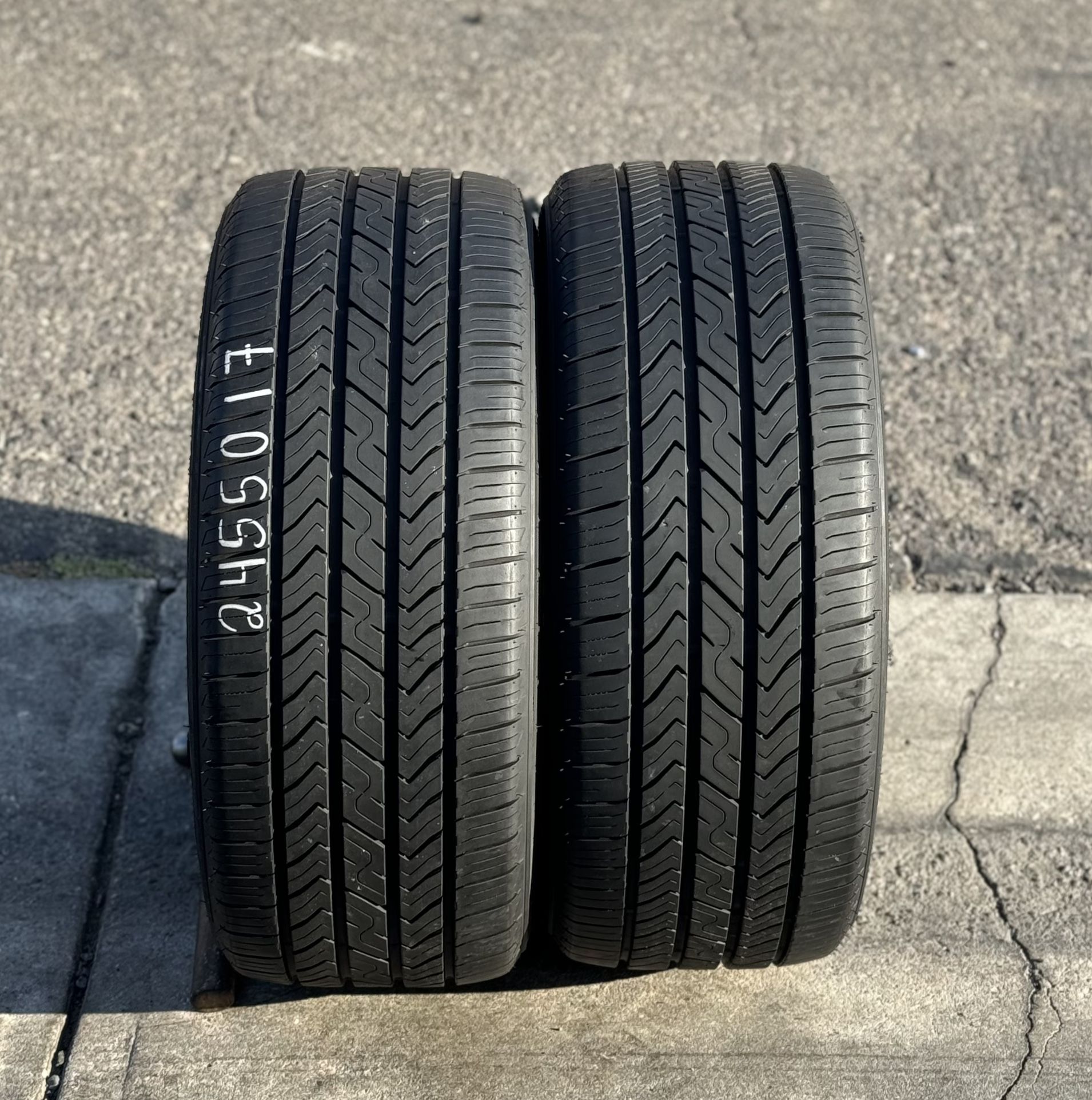 245/50/17 TOYO EXTENSA A/S