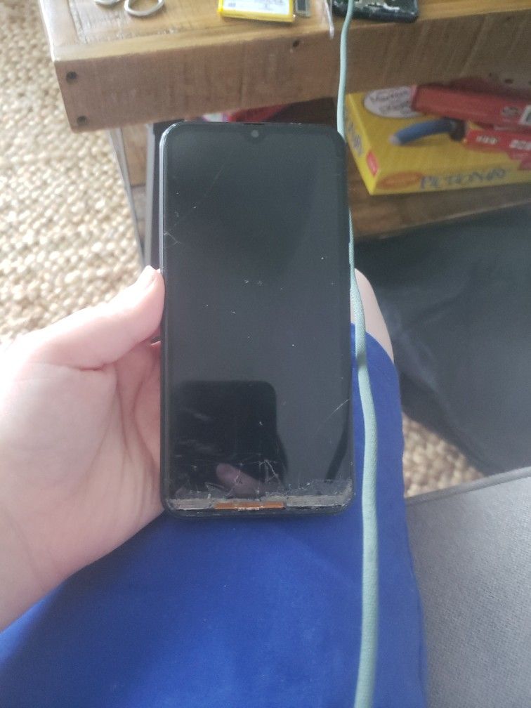VOrtex Gray It needs a new screen and phone charging port