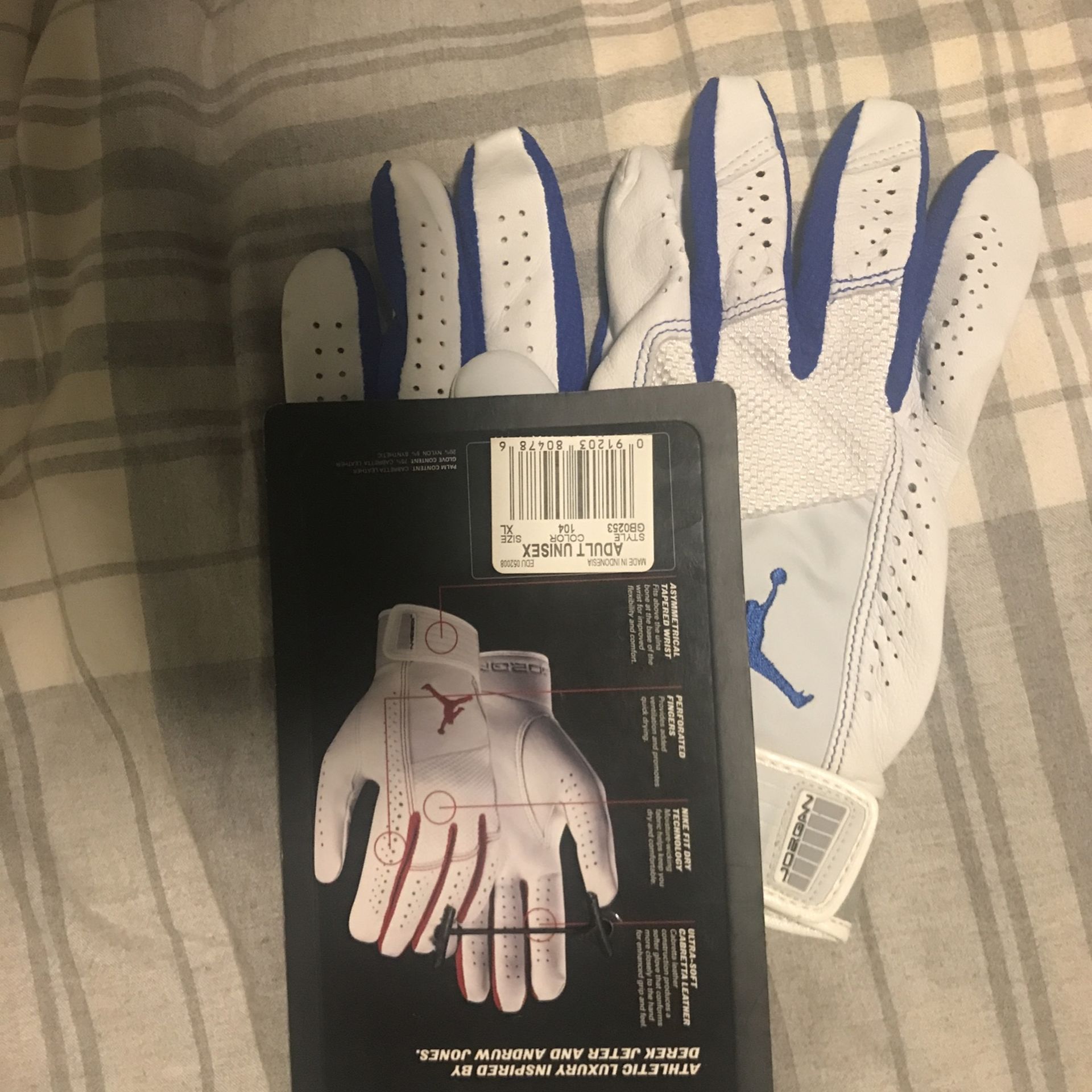 Jordan Batting gloves Size XL for Sale in Dorchestr Ctr, MA Jordan Batting gloves Size XL for Sale in Dorchestr Ctr, MA