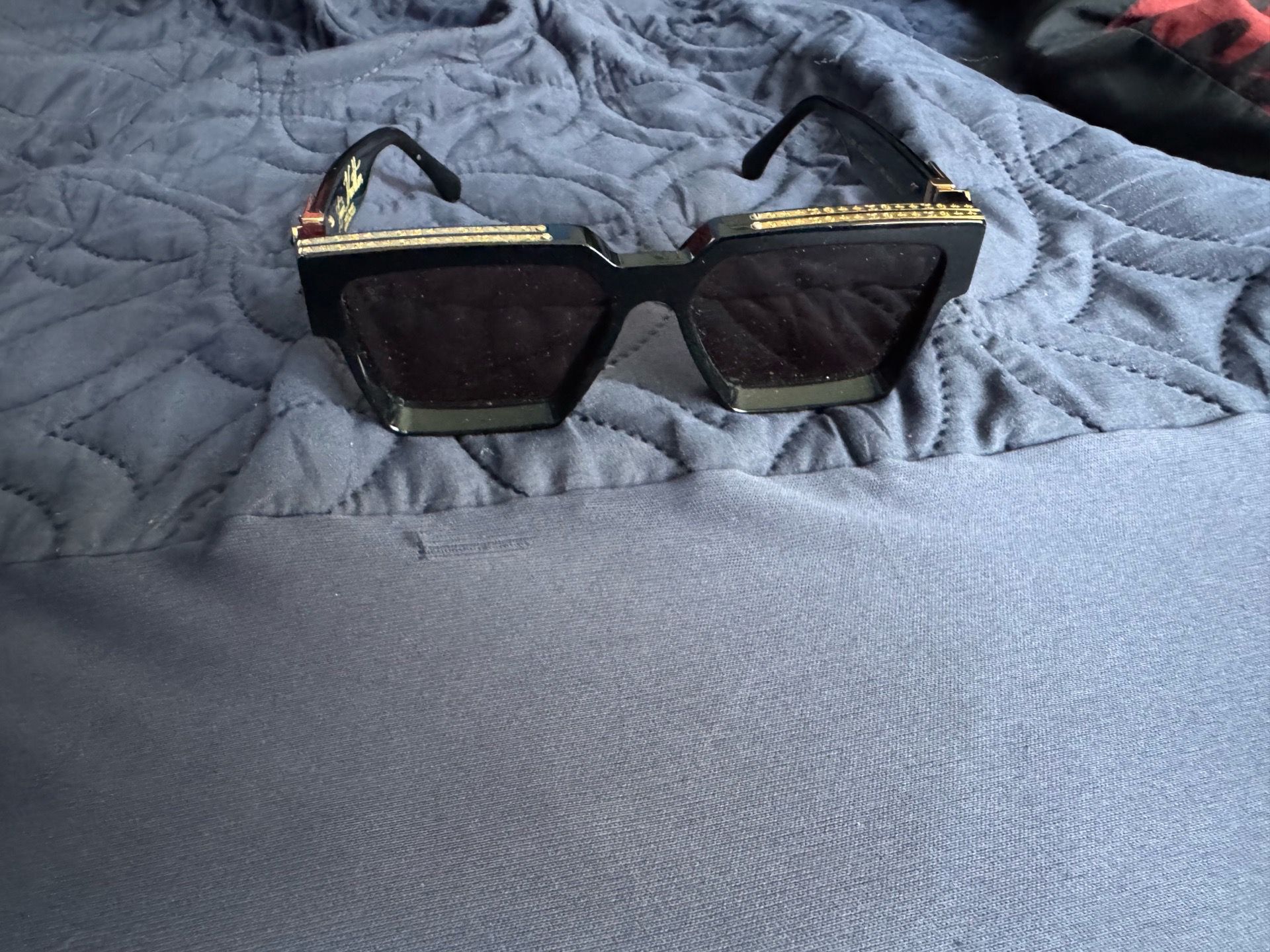 Louis Vuitton Black and Gold Oversized Rectangular Sunglasses Louis Vuitton Clash Square Sunglasses main image 3