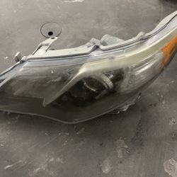 2012-2014 TOYOTA CAMRY FRONT LEFT DRIVER SIDE HEADLIGHT
