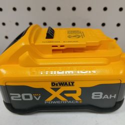 Dewalt New 8ah Battery XR 20v