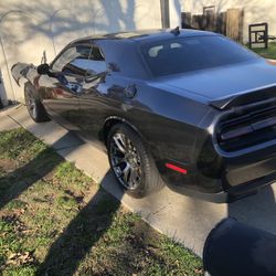 2015 Dodge Challenger Part Out 