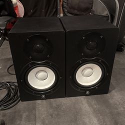 Yamaha HS7 Studio Monitors