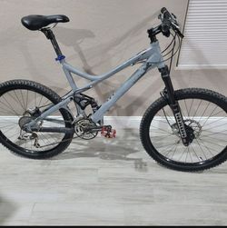 Giant Reign 3, Beautiful Condition
