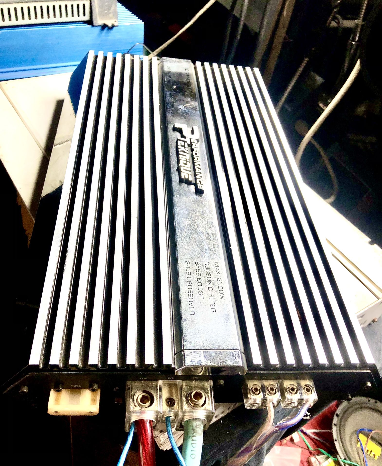 Old School Performance Teknique 2000 watts Max Amplifier Very Powerful”