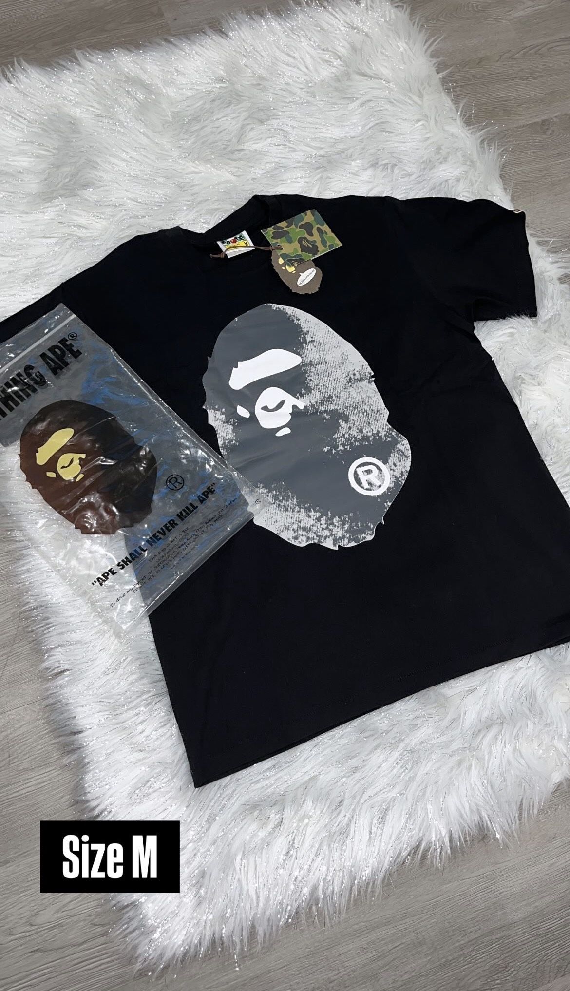 Size M, Bape Tee