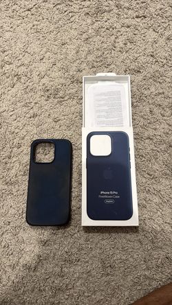 Apple iPhone 15 pro woven case