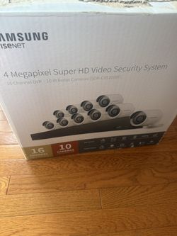 Samsung 4 Megapixel Super HD Video Security System