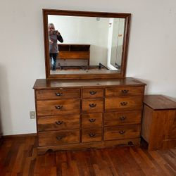 Bedroom set