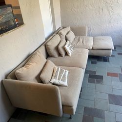 Beige Couch With Pillows
