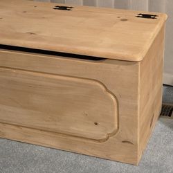 Solid Pine Unfinished 33" WideTRUNK.Holmdel Nj
