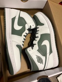 Air Jordan 1 Mid Green and White Sneakers BRAND NEW size 10.5 men’s