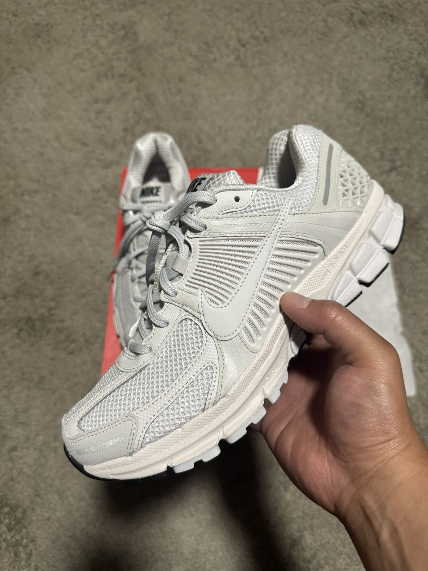 Nike Zoom Vomero 5