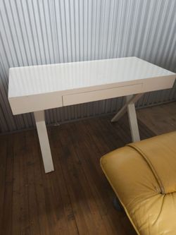 White Desk