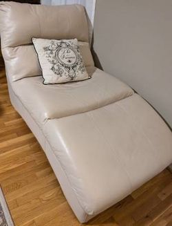 Full Leather Chaise - Recliner 68" x 37" x 34"