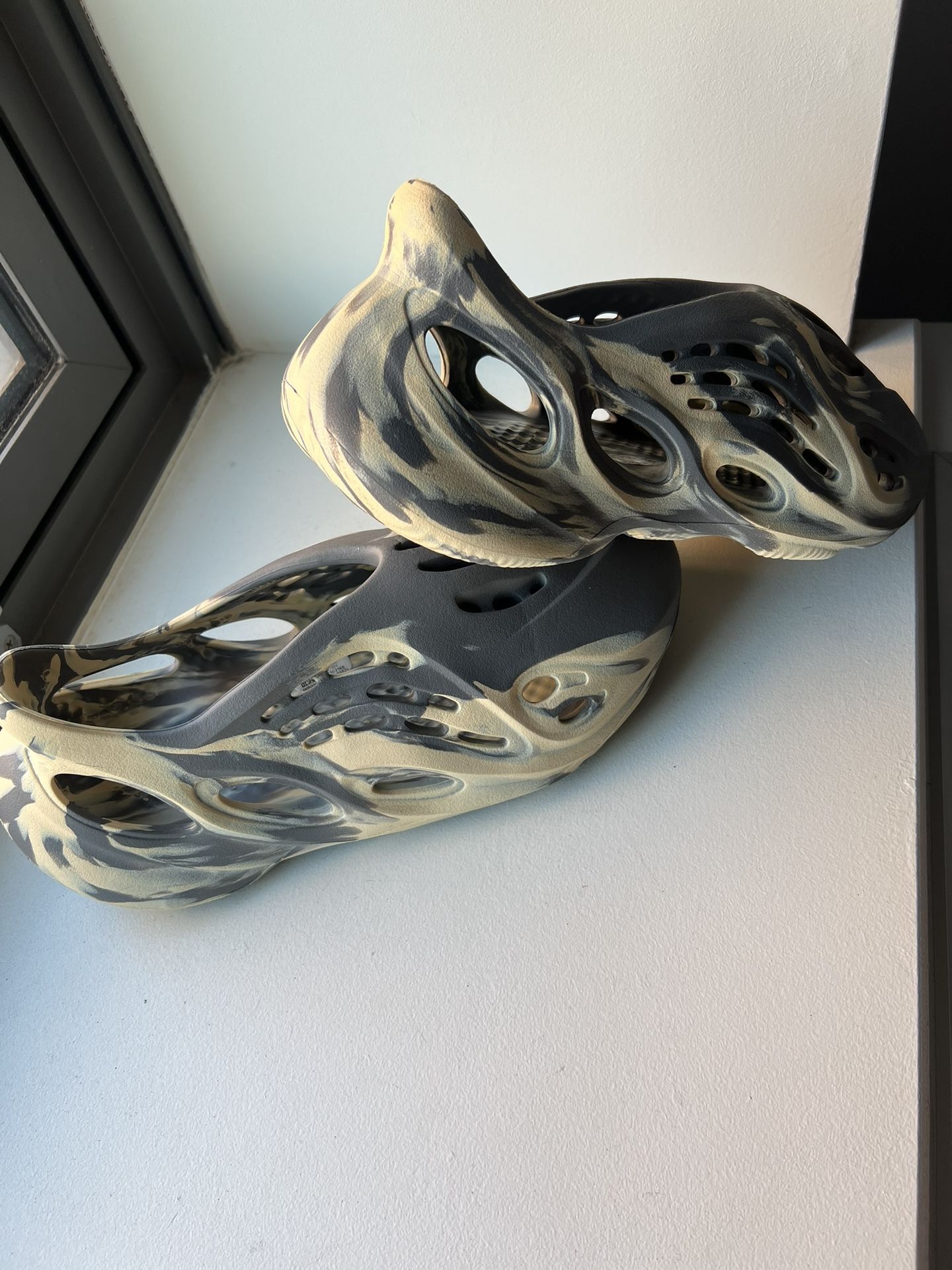 Adidas Yeezy Foam Runner MXT Moon Grey (Size 8)