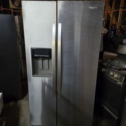 Refrigerator 