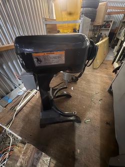 Hobart A200 20 QT mixer