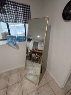 Stand up mirror