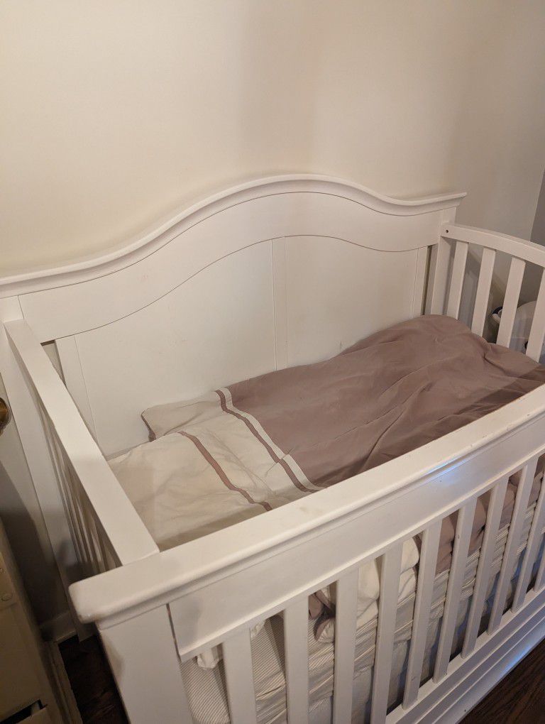 Baby/Toddler Decorative 3-in-one Crib