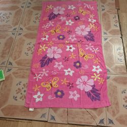 Bath towel with butterflies