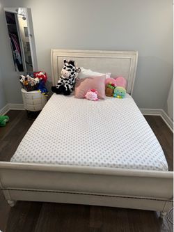 Off White Wood Frame Queen Sleigh Bed Frame