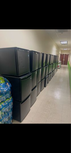 Mini fridge