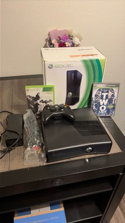 Xbox 360 slim bundle