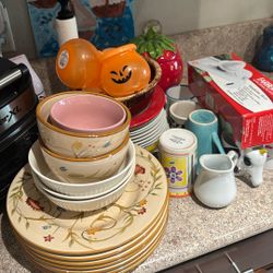 Miscellaneous Dishes Must Get Rid Of 30 Bucks For The Whole Bunch