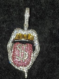 💎 Hip Hop Iced Dollar Bill Pendant