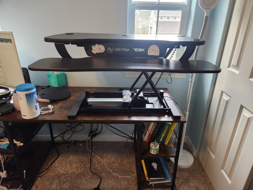Versa Desk Power Pro