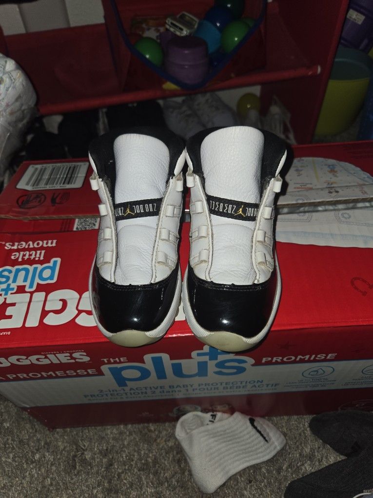 Jordan Retro Toddler Shoe