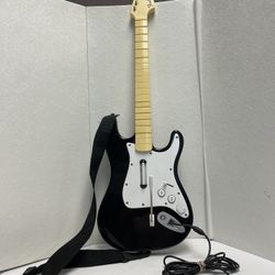 Rock Band PlayStation Fender Stratocaster Wireless Guitar 822152 w/ Strap Tested