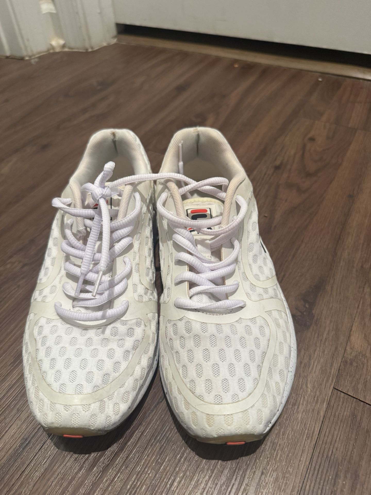 Fila Women's White Mesh Sneakers size 7