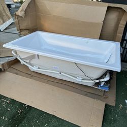 New Bathtub Spa $800 Never Used All Info On Manual 