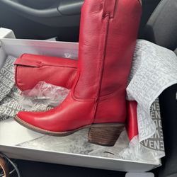 Steve Madden Red  Boots. Sz9