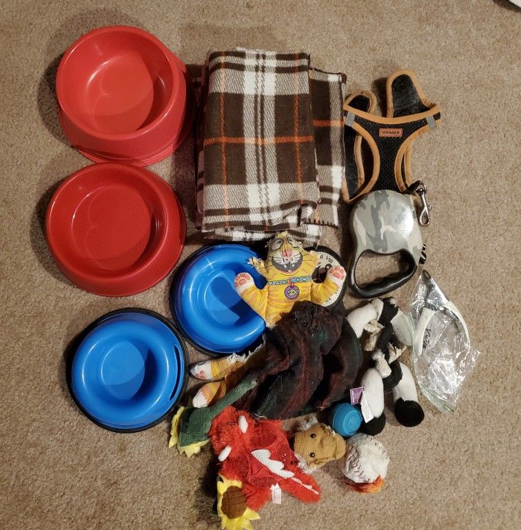 Pet Supplies, 4 Bowls, 4 Blanket Squares, Nail Clippers , Toys, Harness Size Small & Leash