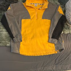 Women’s 1/2 Zip Sweatshirt W/pockets